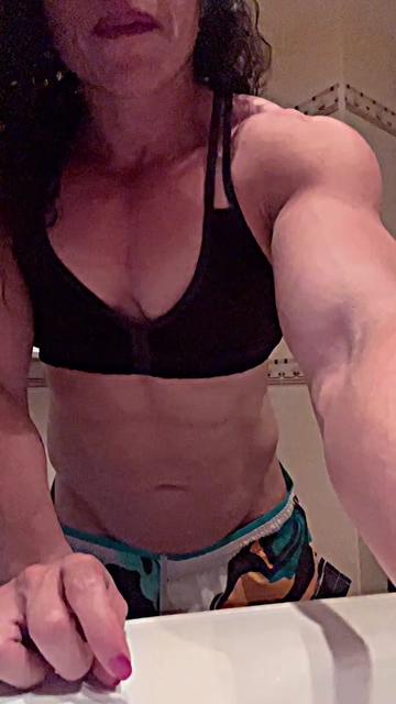 @lolyfitness_