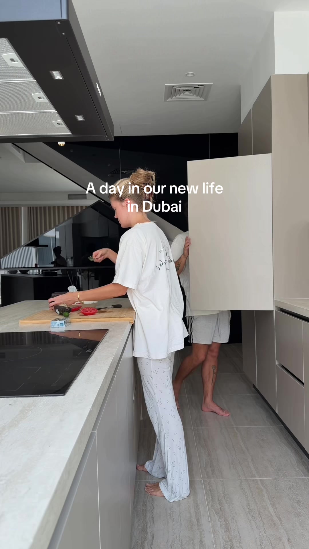 @Nea | Mom in Dubai