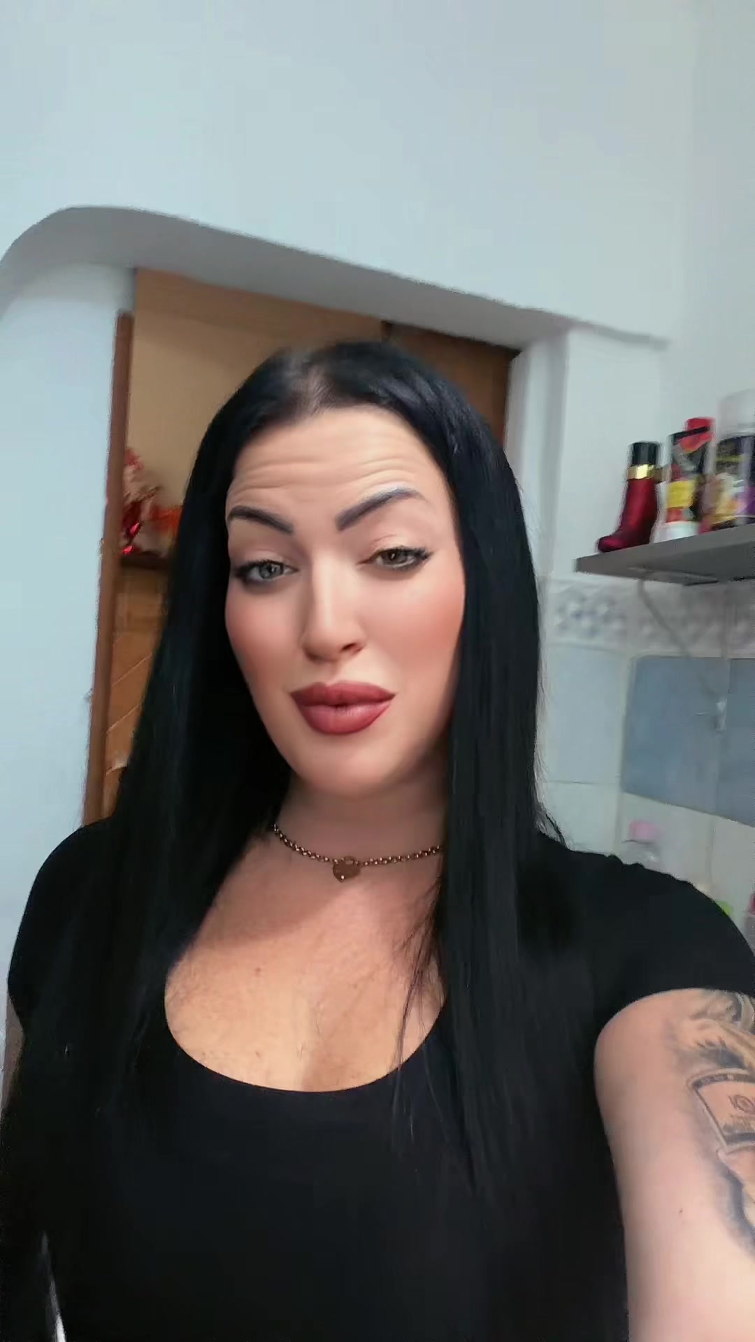 @L.B🎀🖤