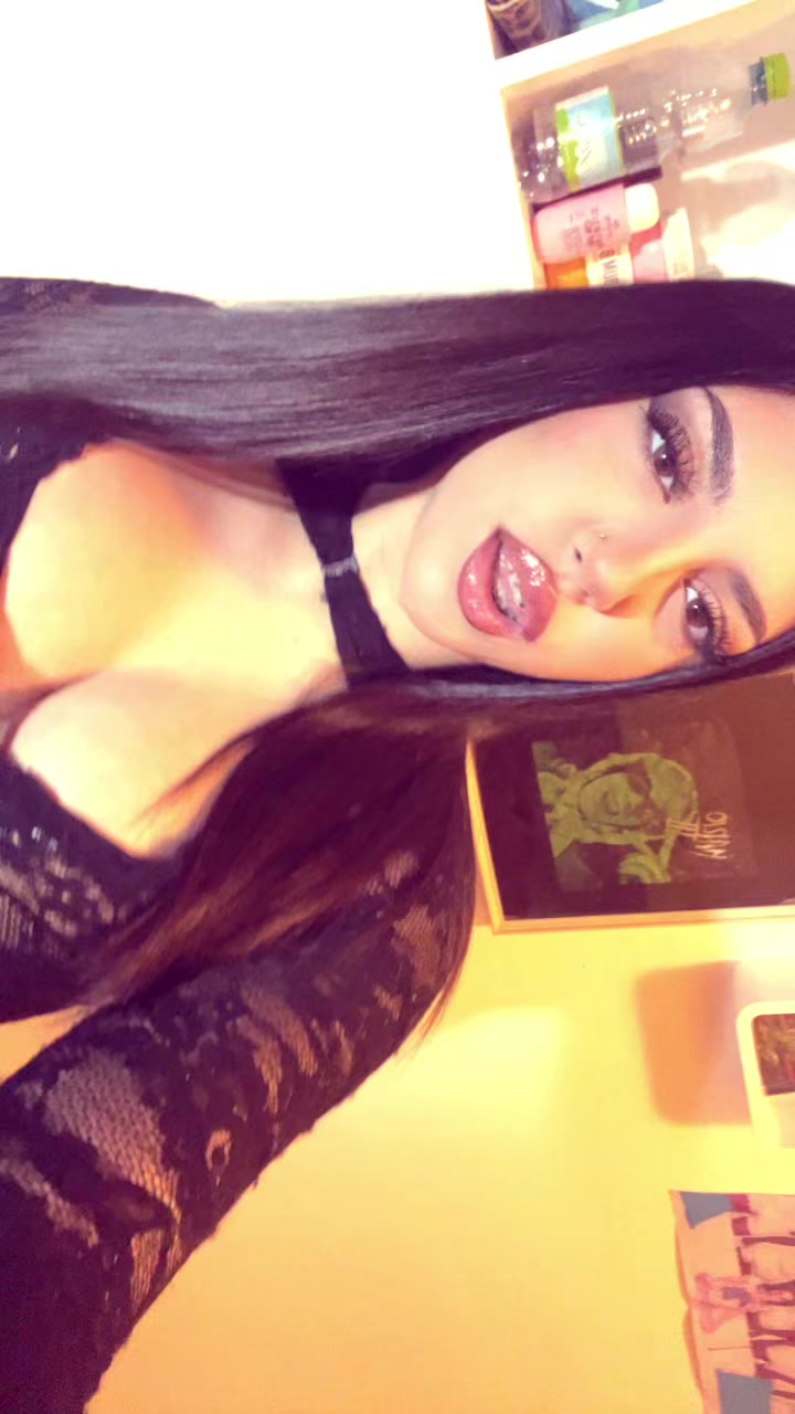 @maya🌟