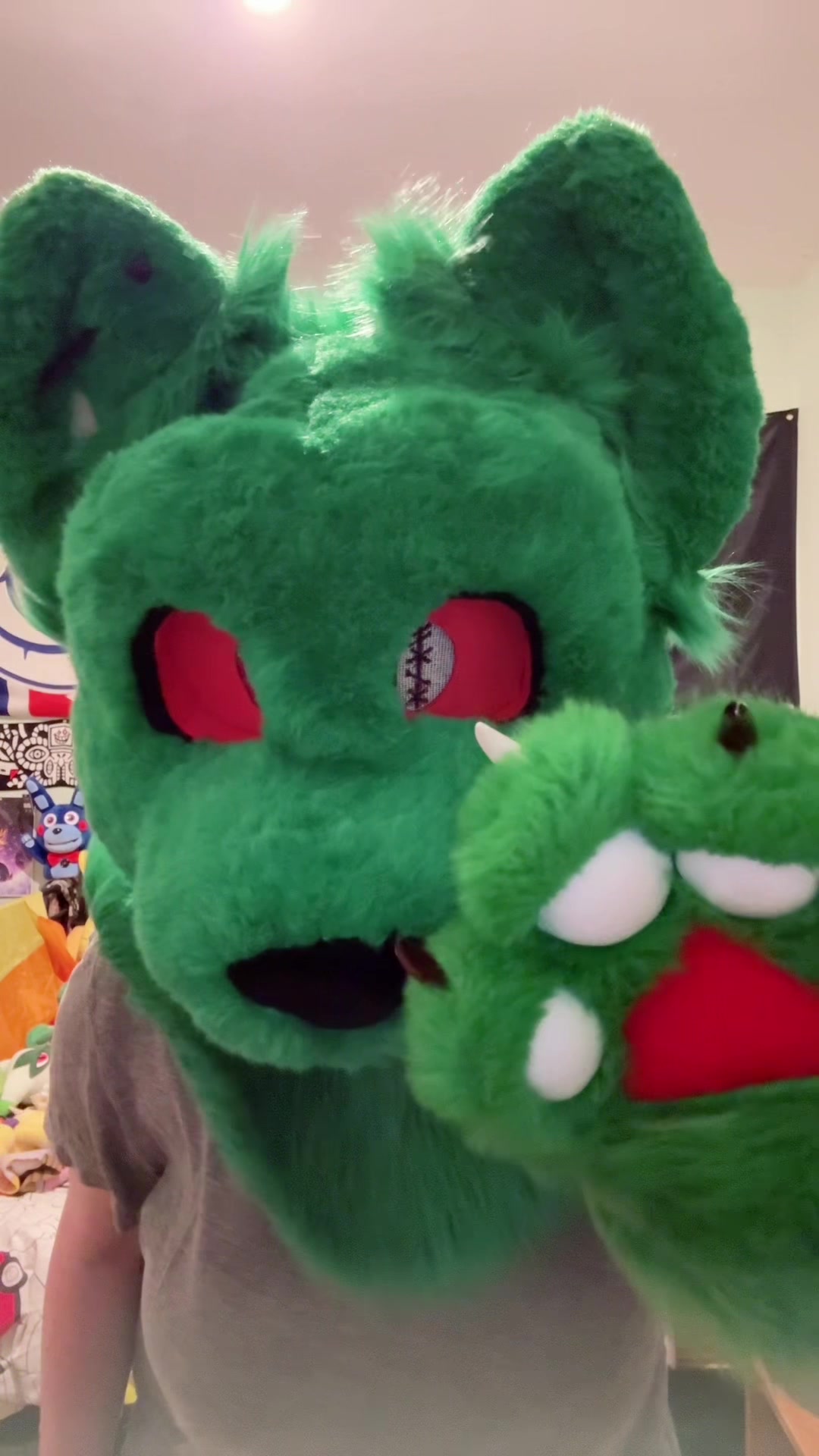 @HiZombieKitty