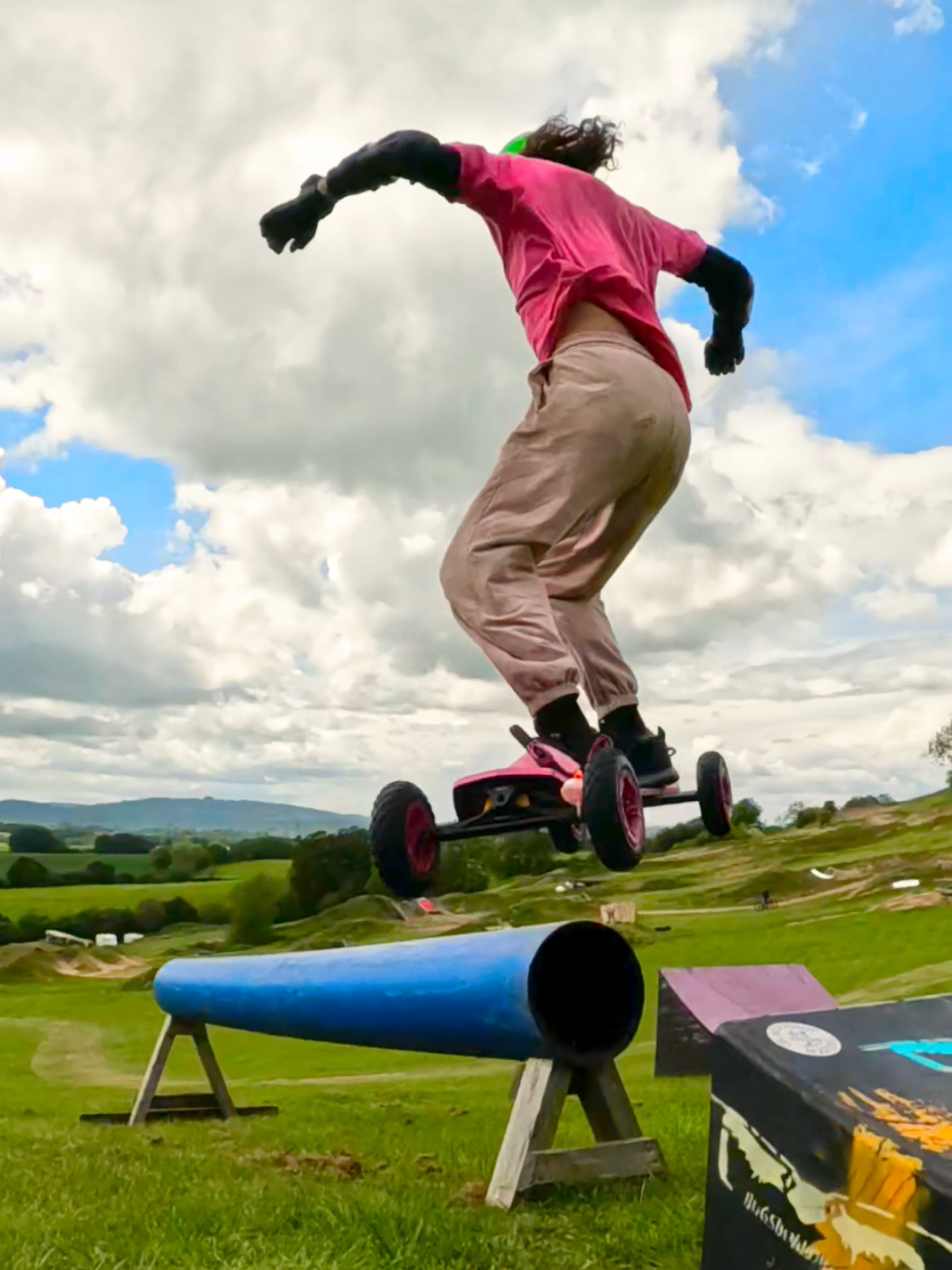 @UKMountainboarding