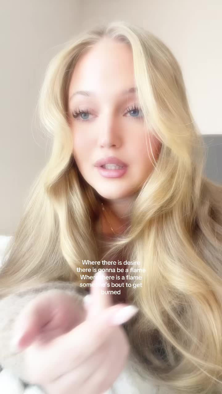 @Viktoria ♱