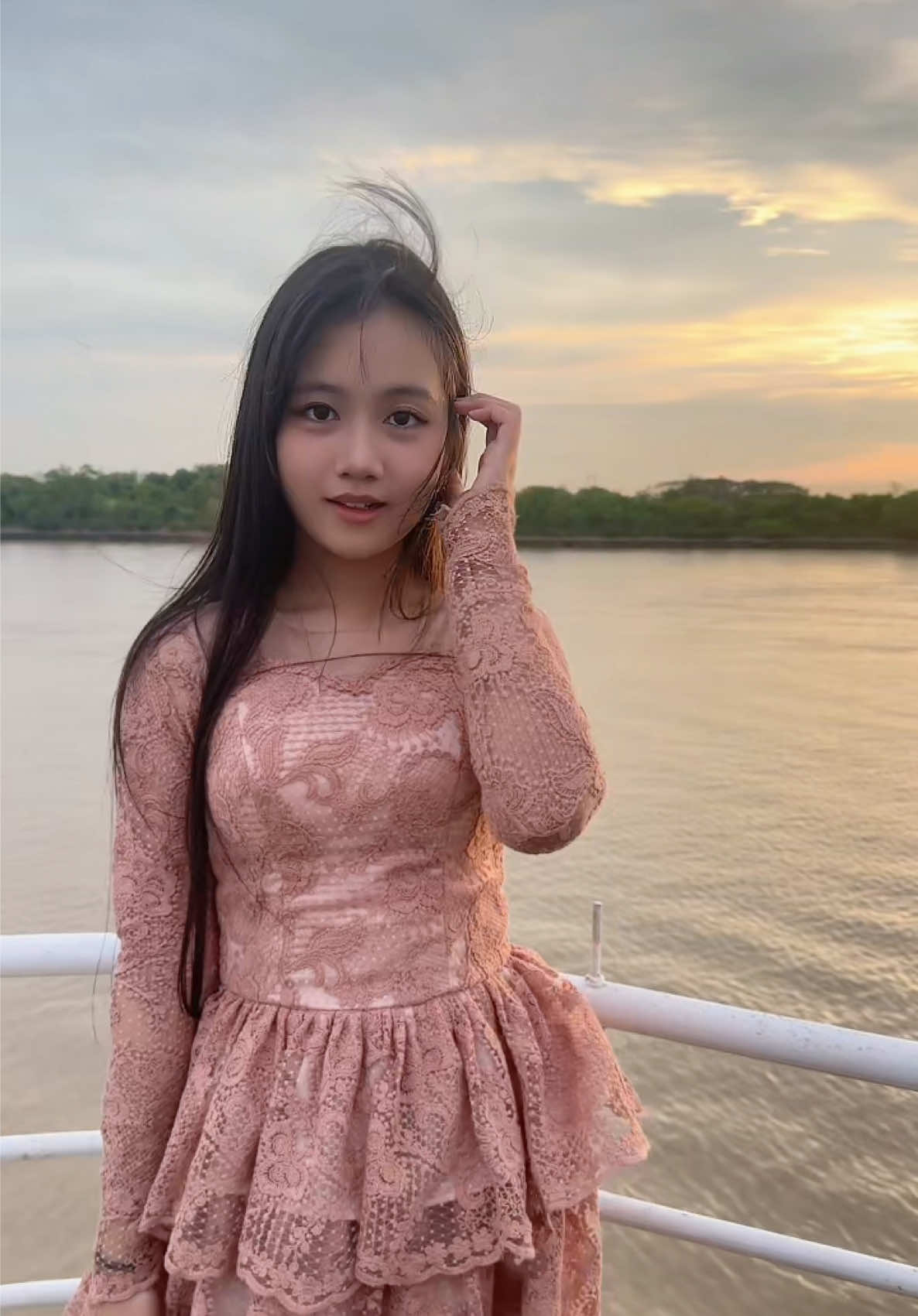 @May Myat Noe Yarzar - OFFICIAL