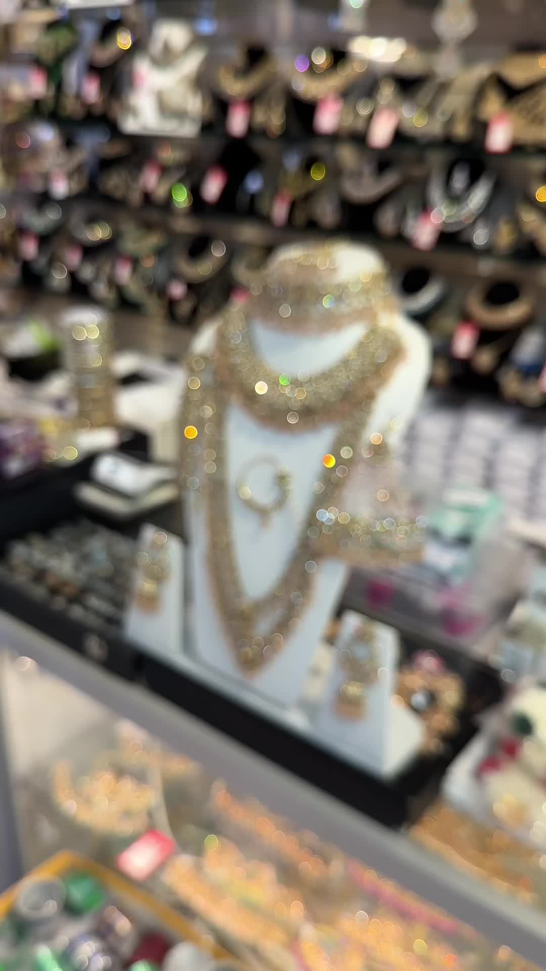 @FashionHouse438D