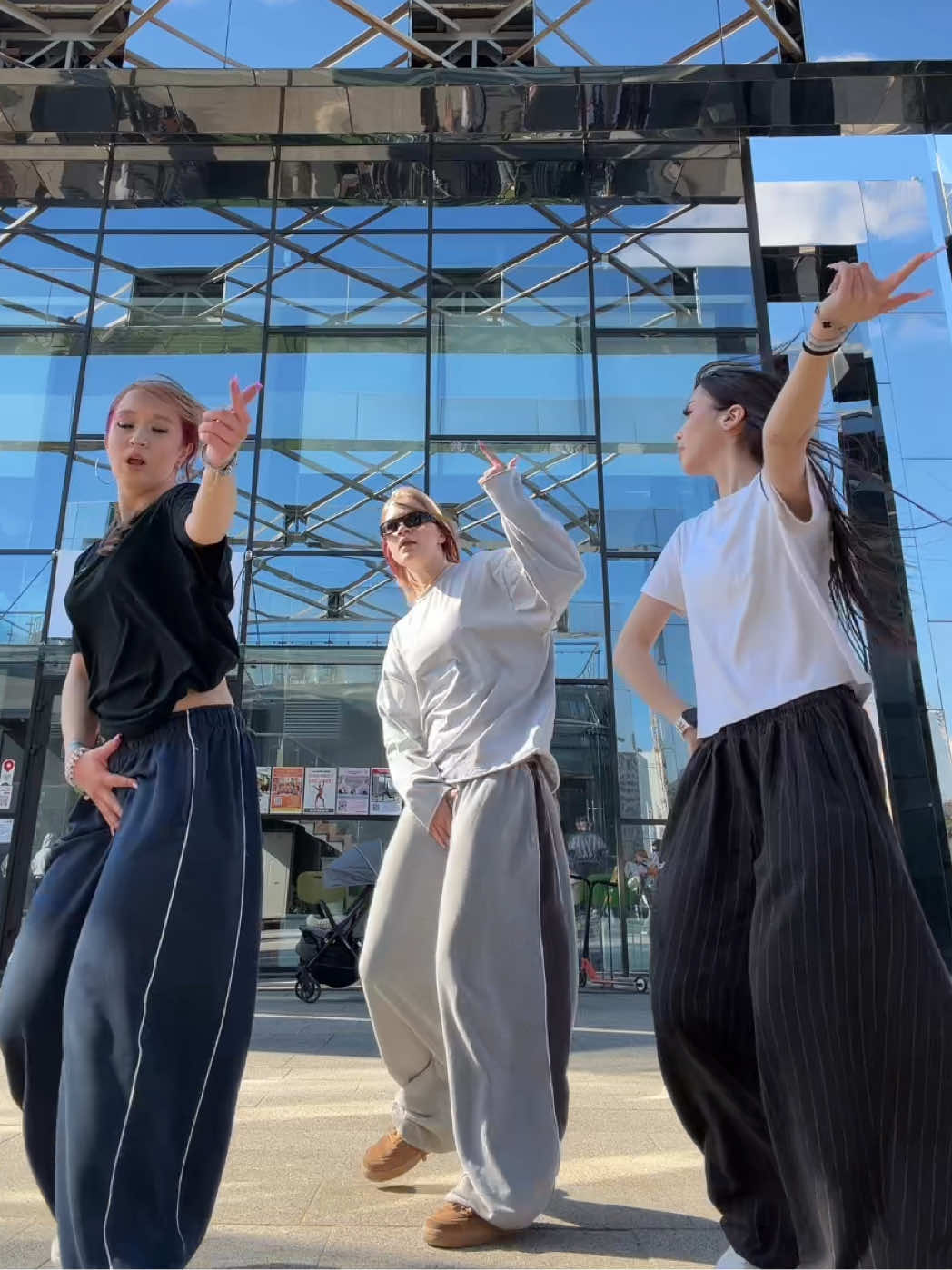 @4MOTION_TEAM