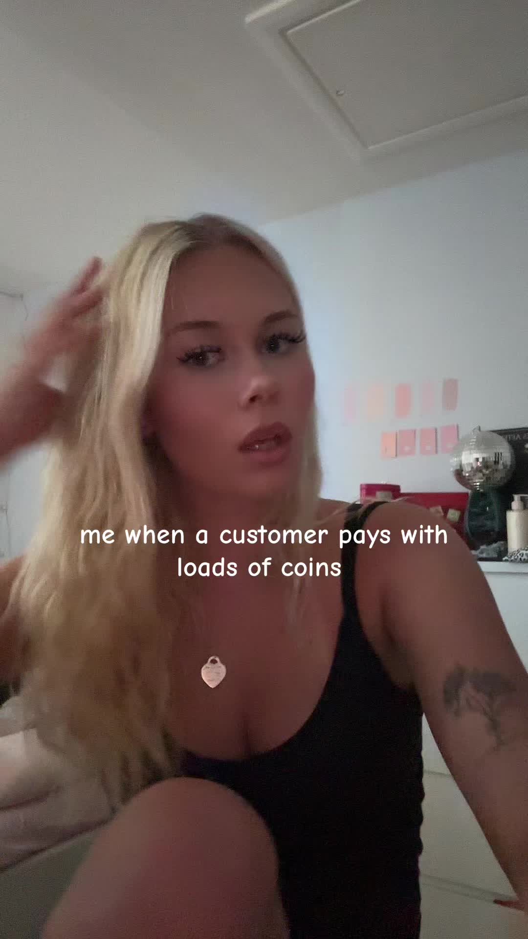 @✰