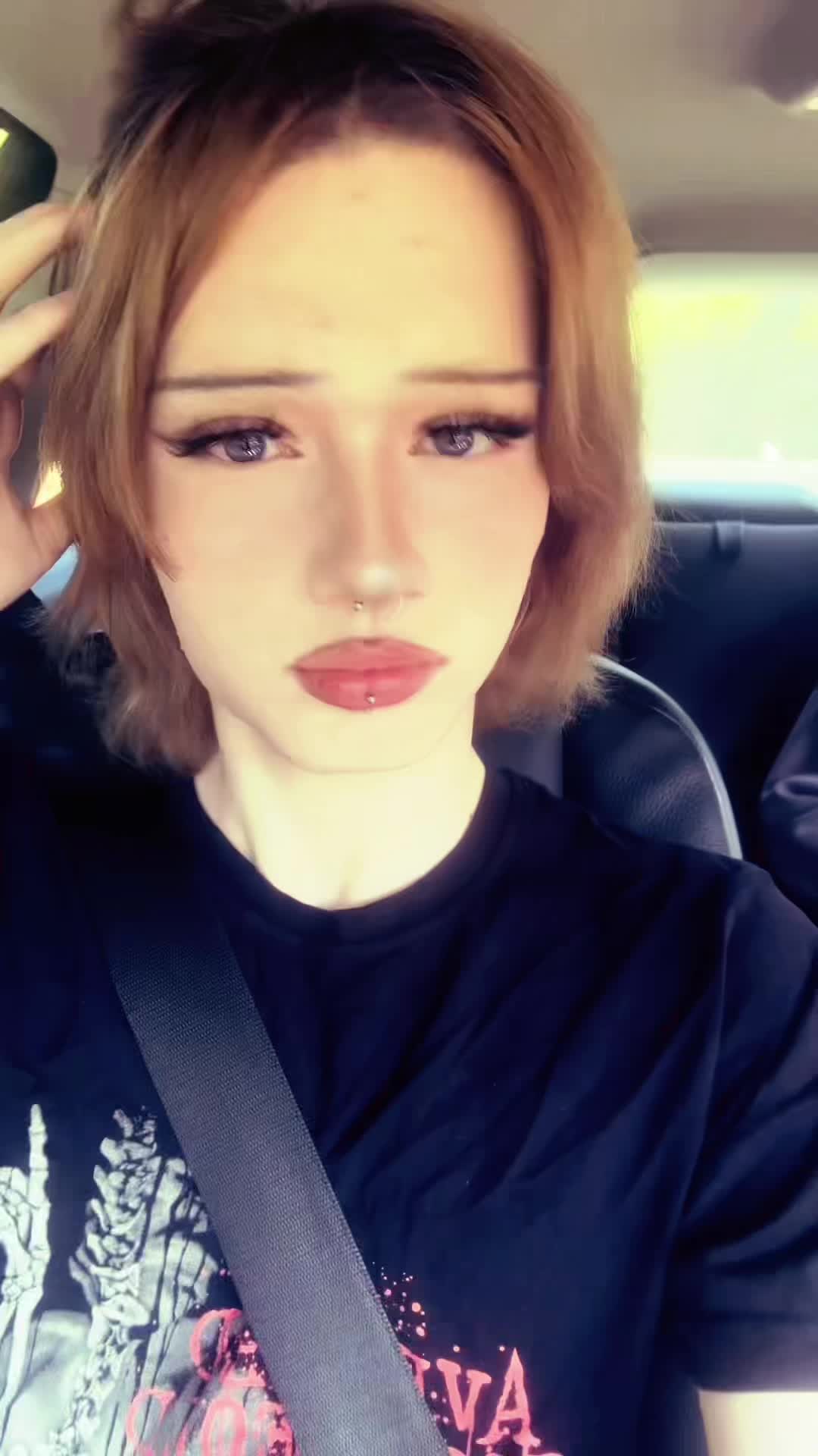 @・𝓒𝓺𝓫𝓮𝓻𝓯𝓪𝓬𝓮・