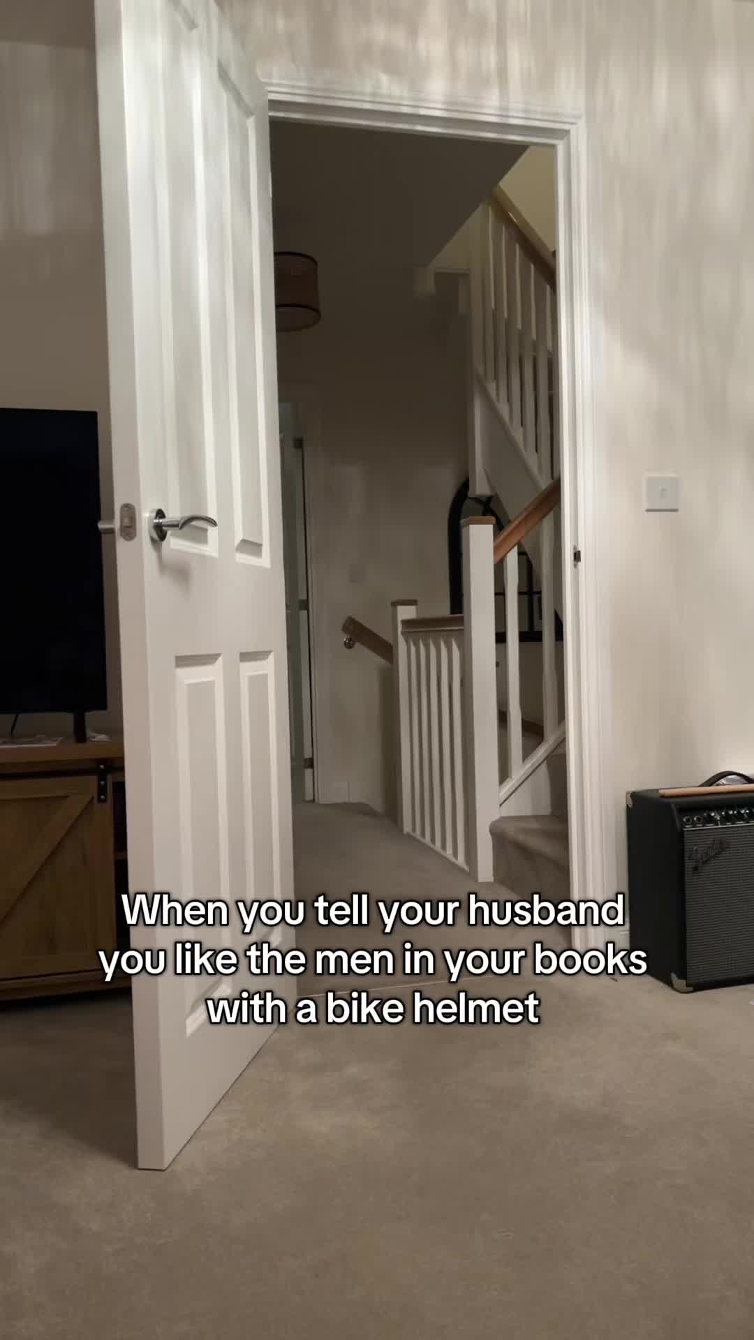@Eleanor Crowe | Author