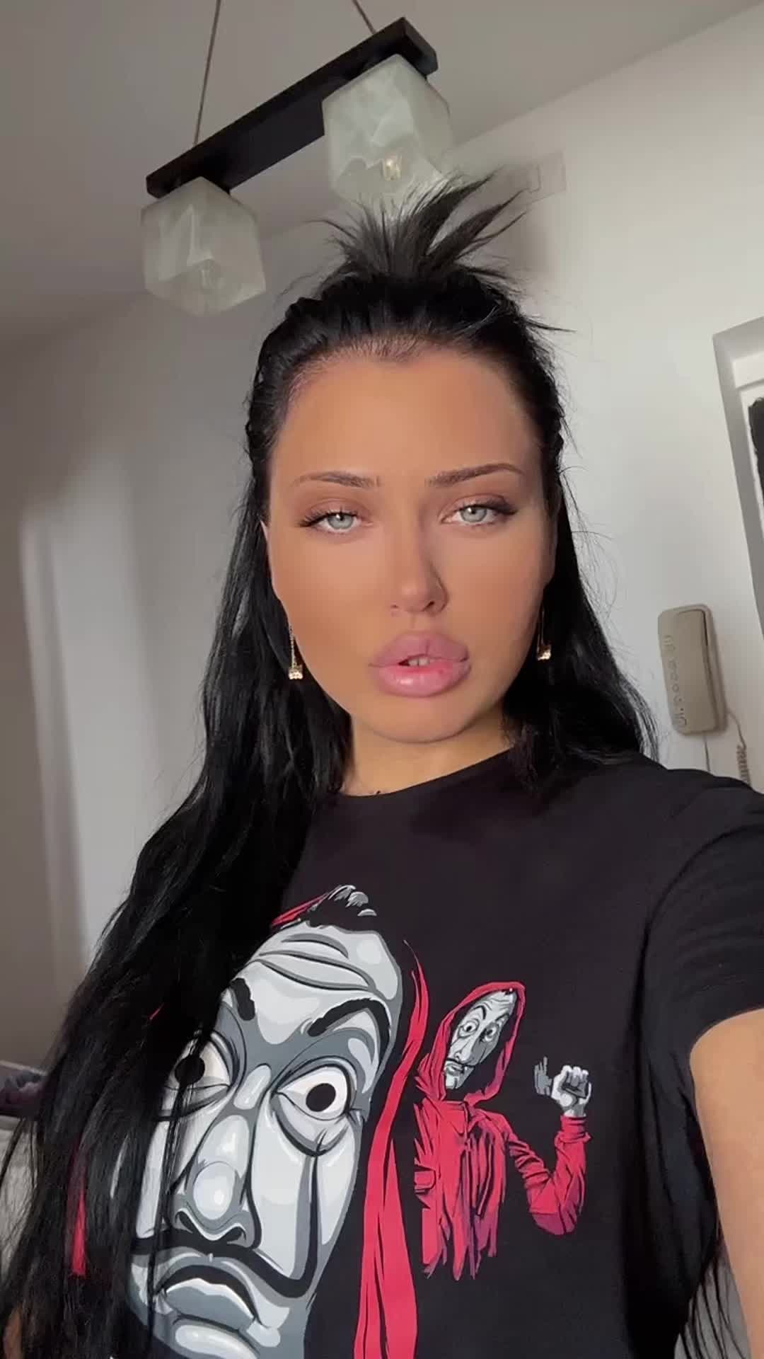 @Alexandraaa
