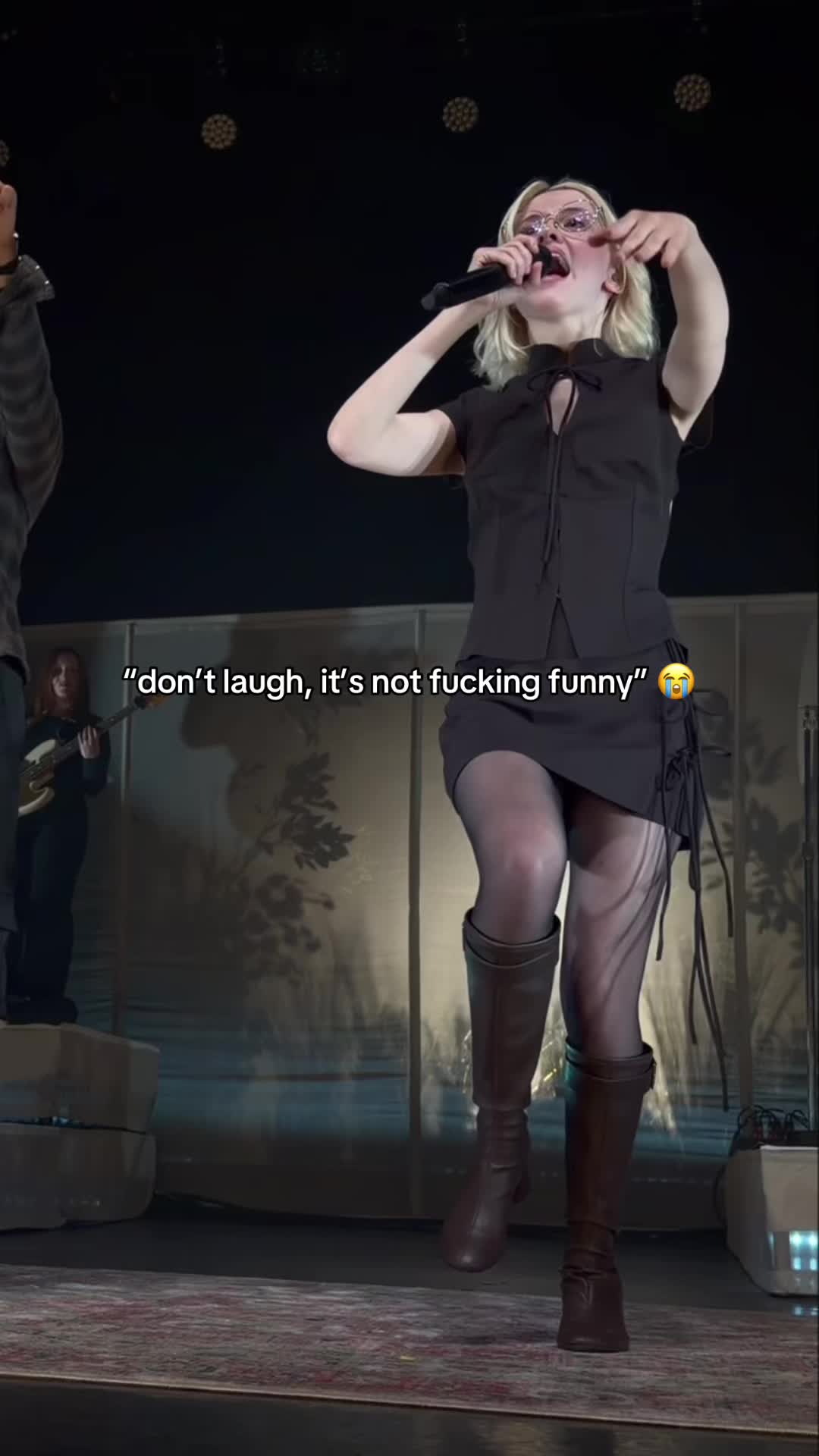 @Maisie Peters on stage