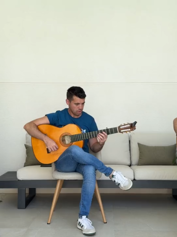@Julián García