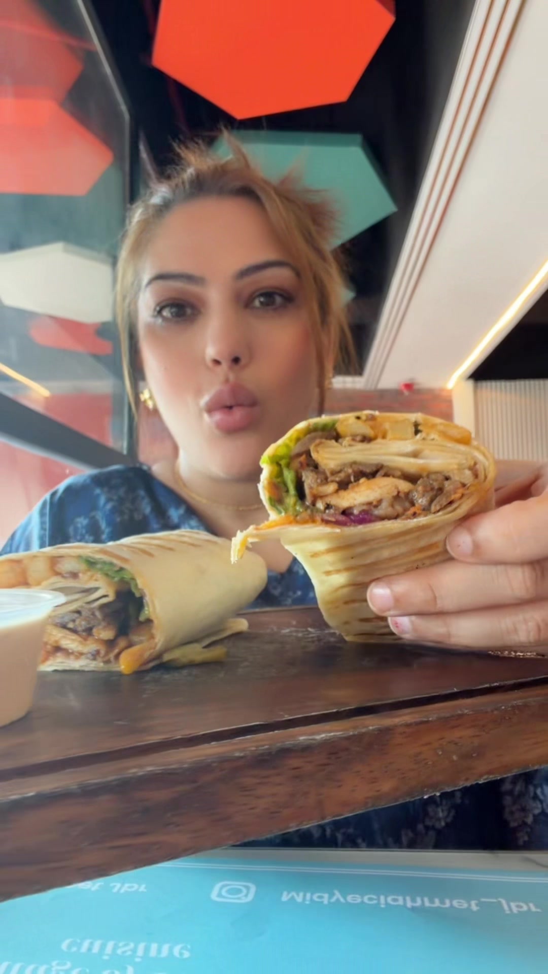 @AnaKhanOfficial