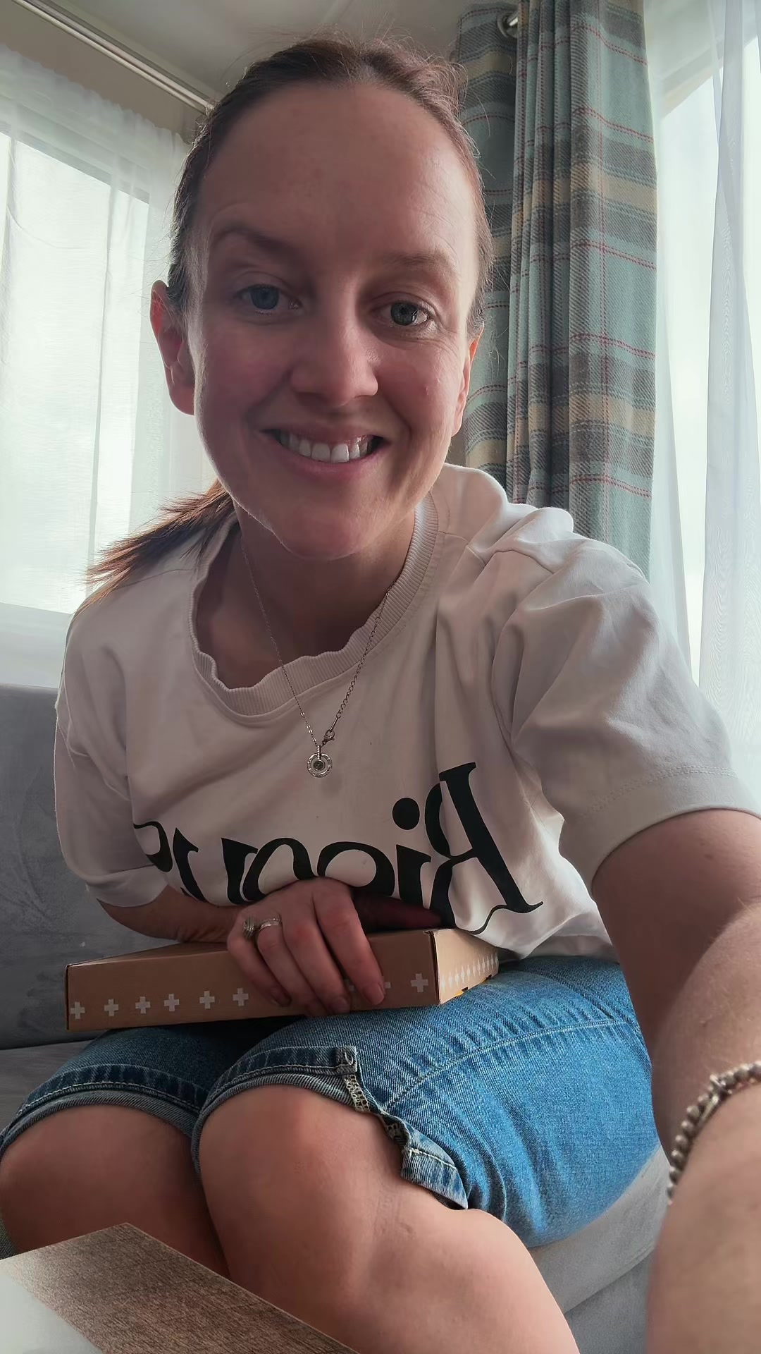 @Lyndsay Travers🏴