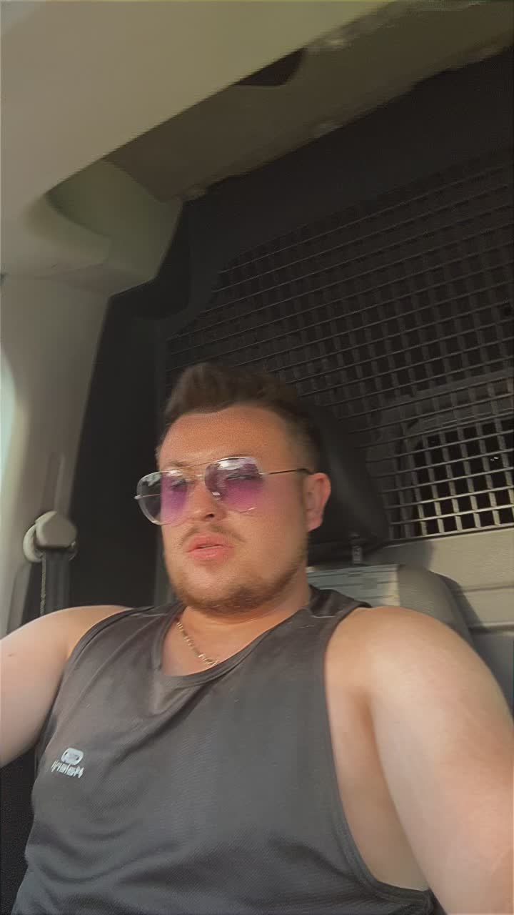 @Clau Tuș