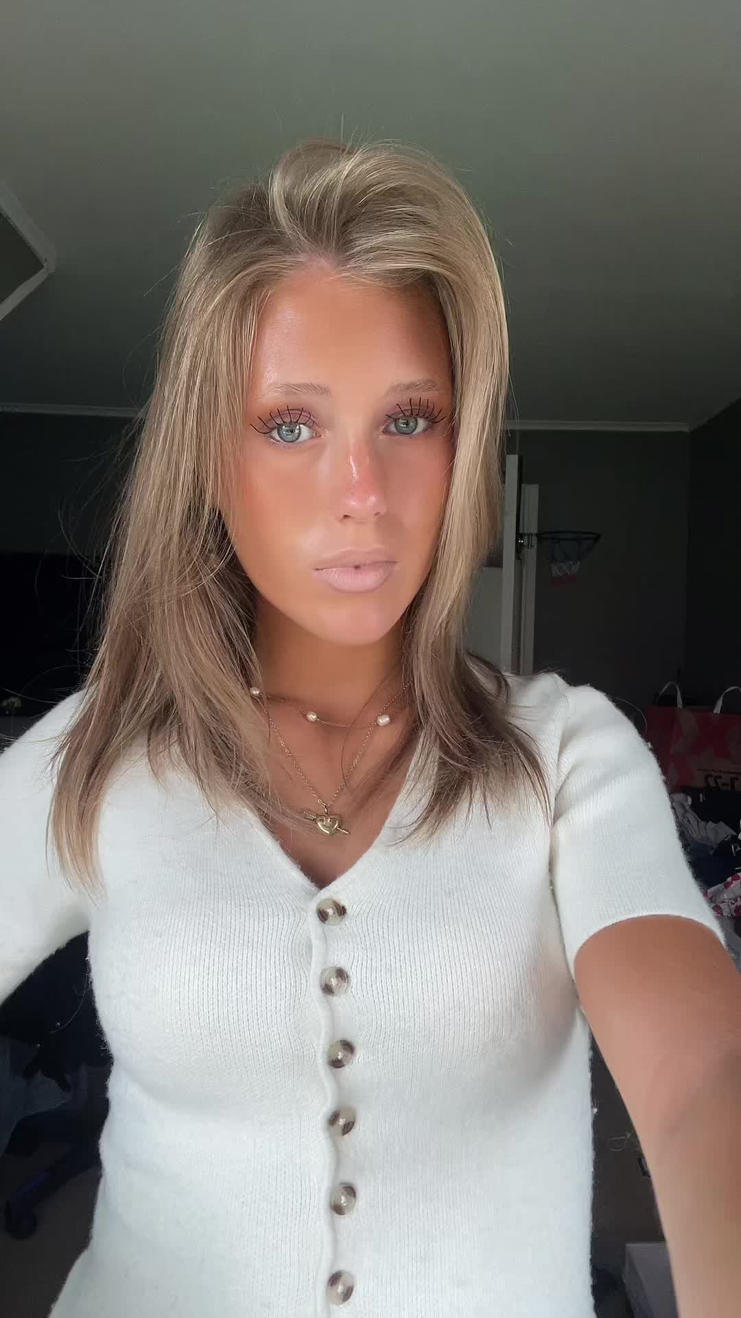 @😽