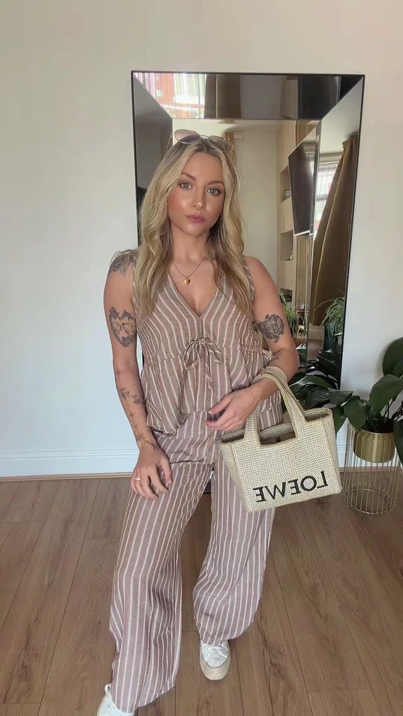 @Karolina