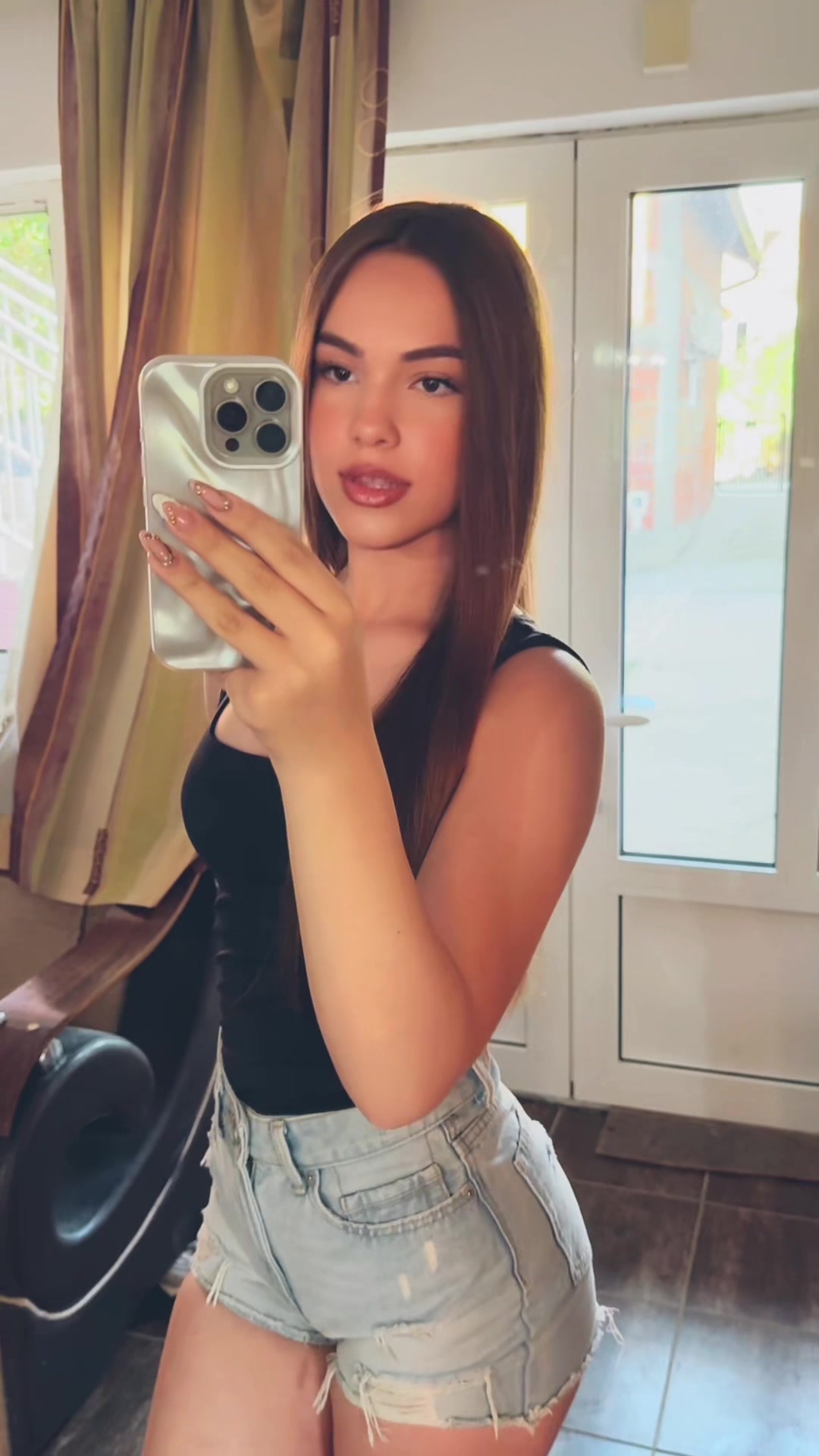 @user1504011702