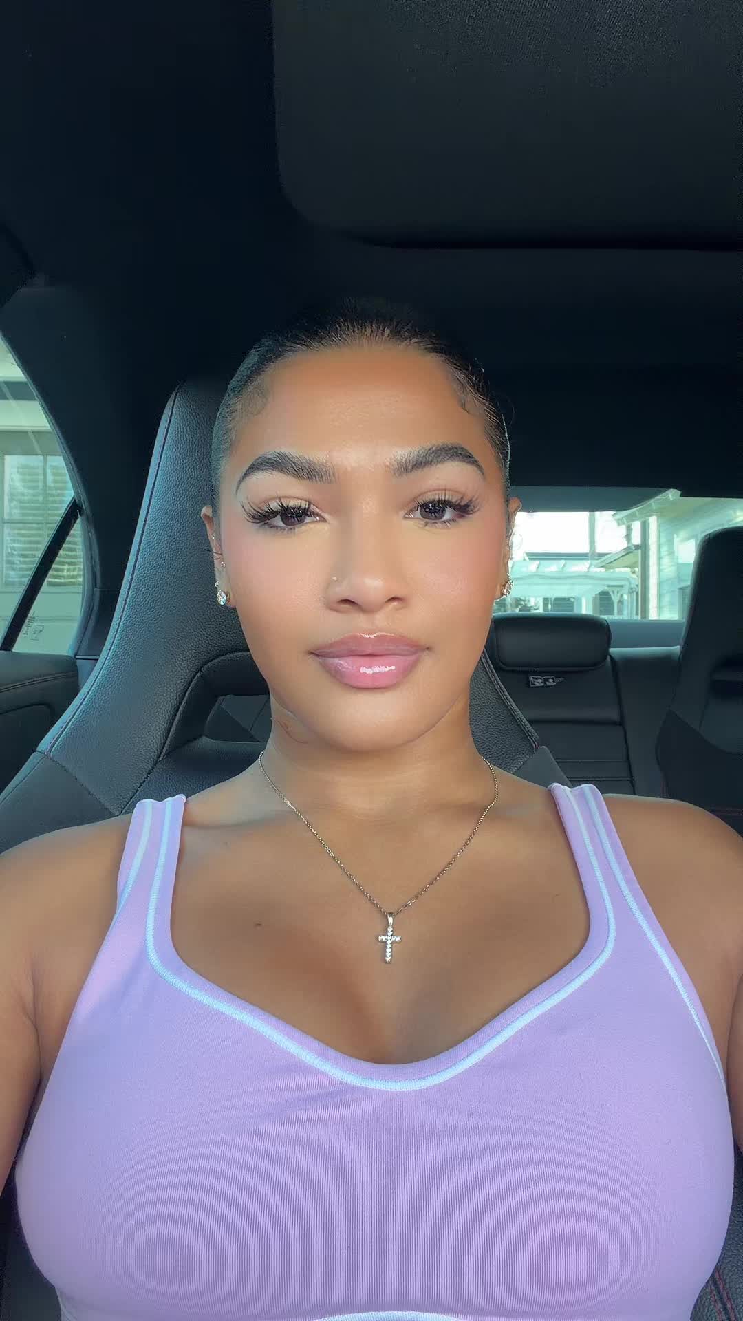 @KIRA SIERRA
