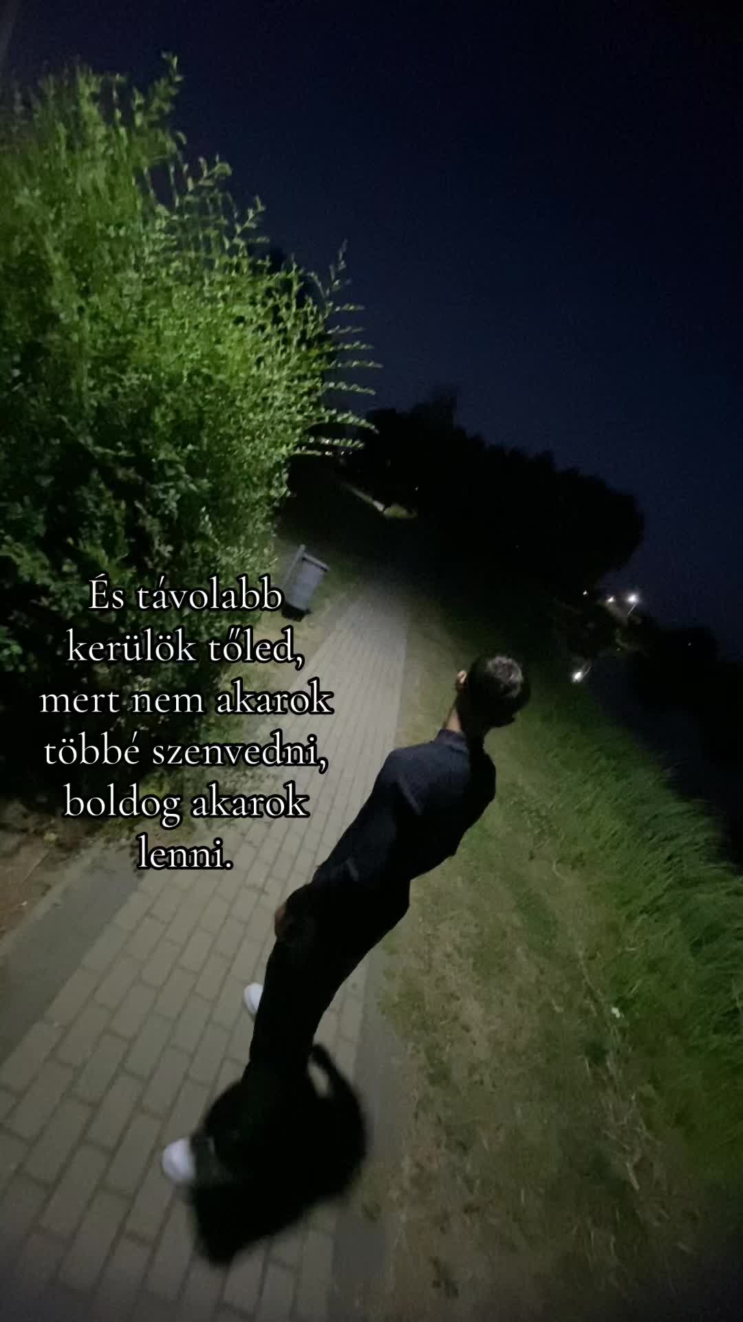 @Hrvth👤