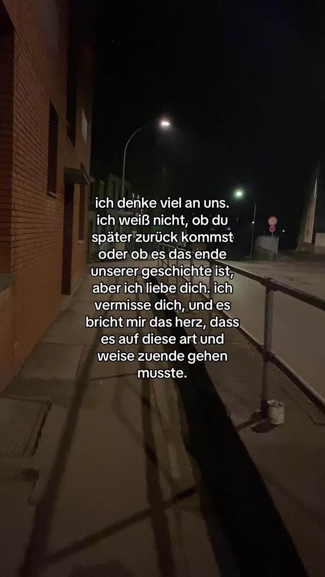 @Bg.