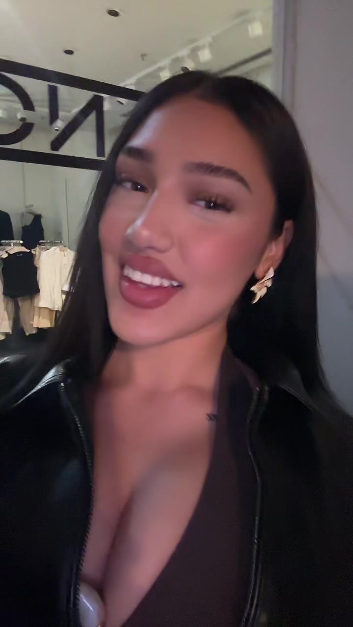 @𝑳