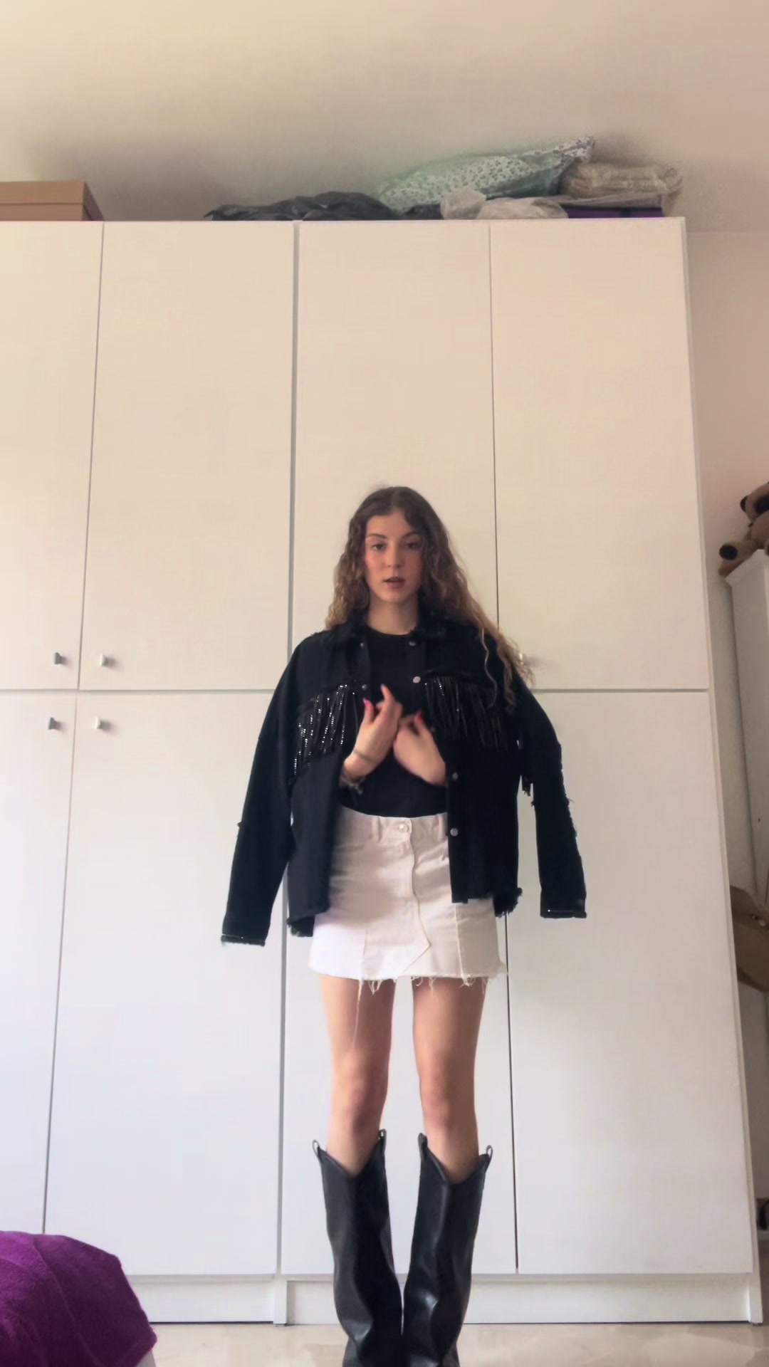 @Lara