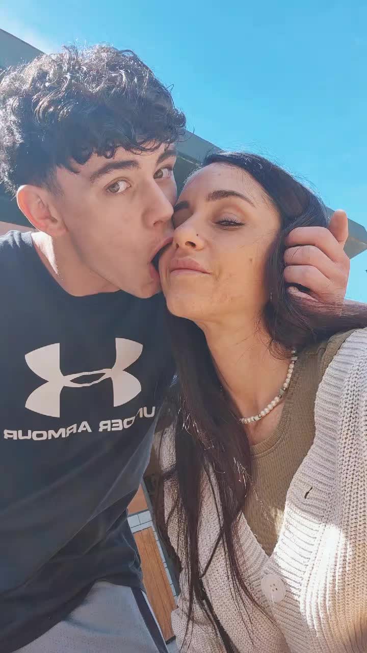 @AlessiaMari89