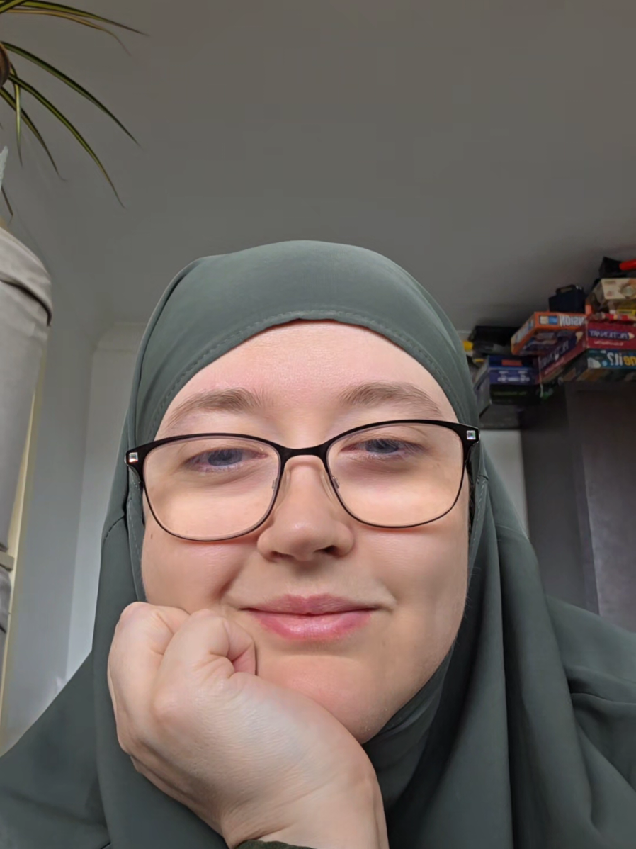 @Crystal 🇬🇧☪️❤️ كرستل