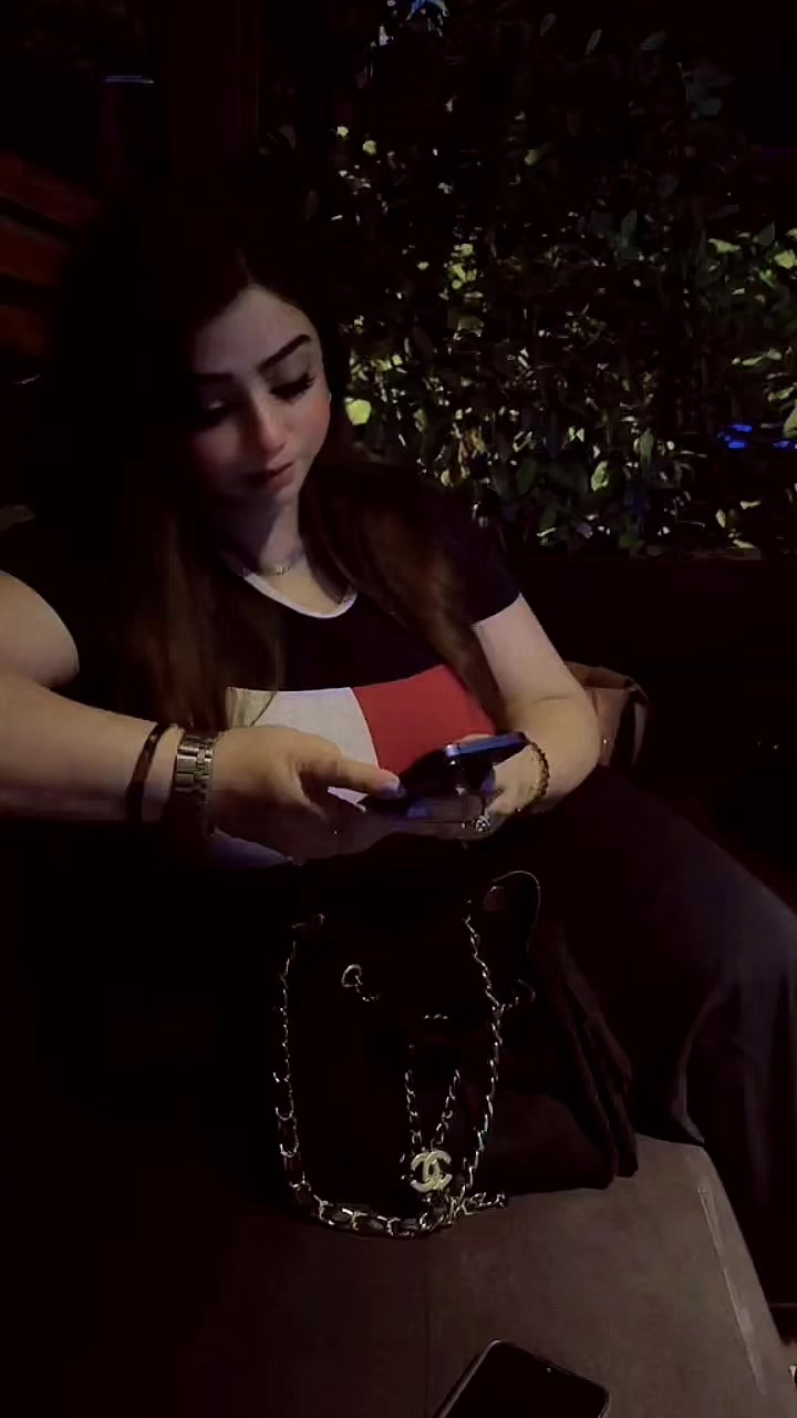 @ZAREEN SHAH❣️