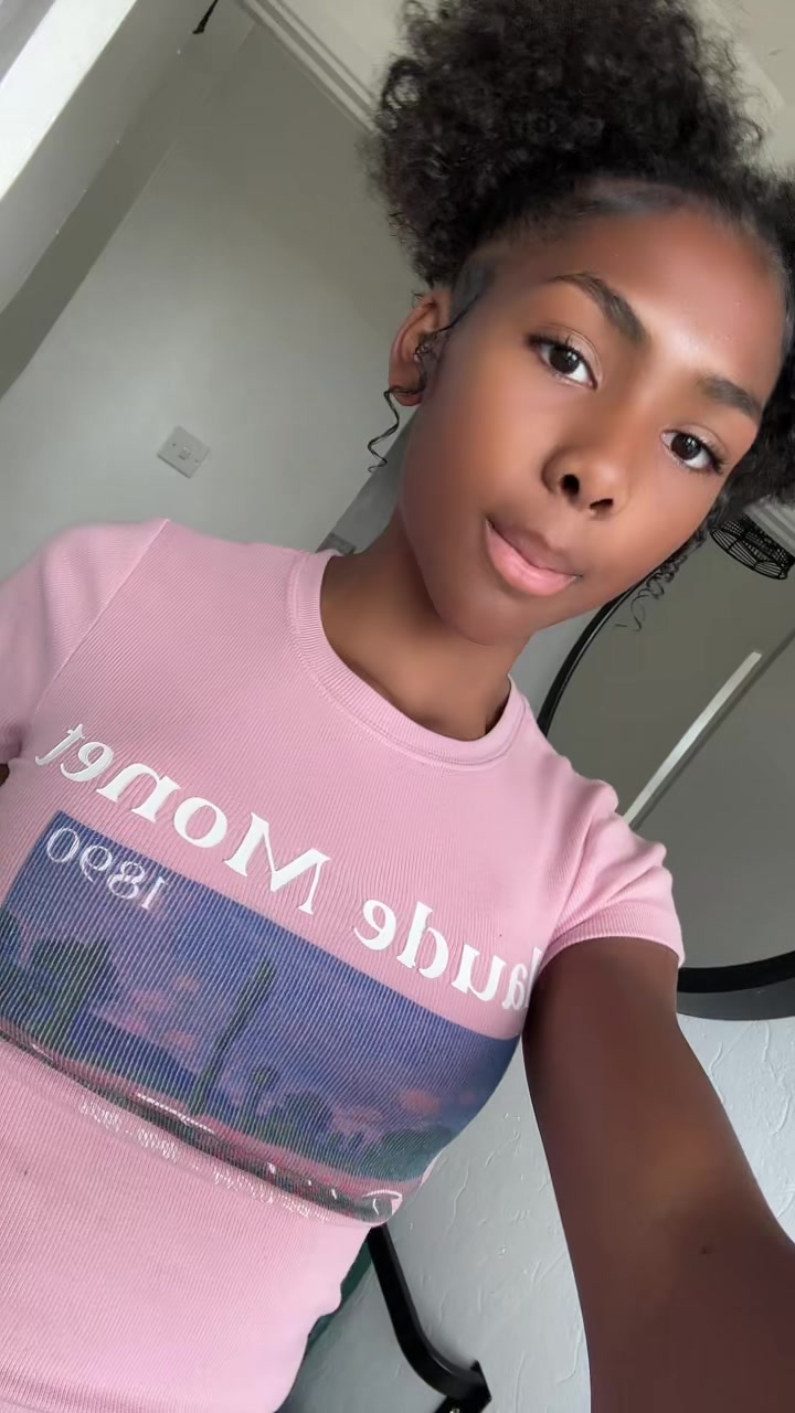 @ellissiaspam