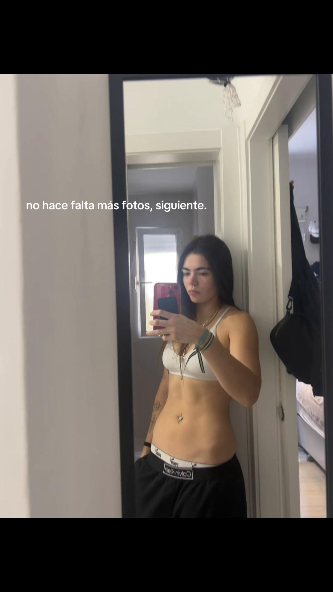 @lola