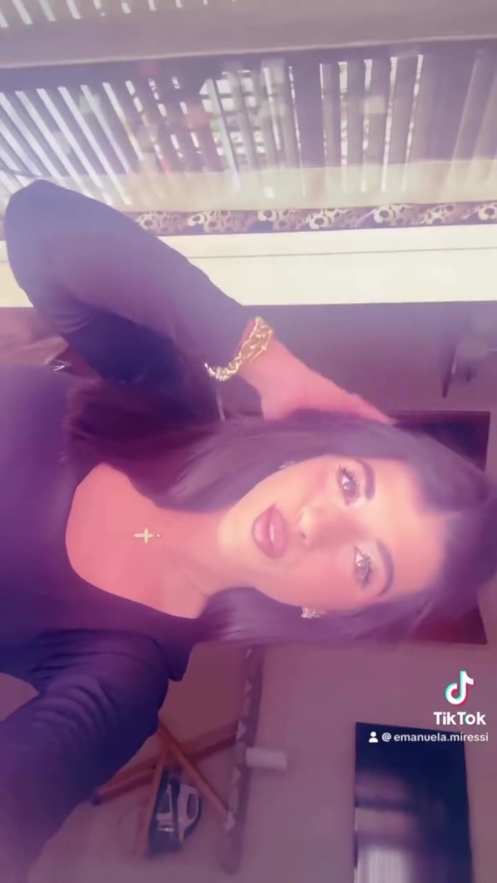 @__Emanuela__