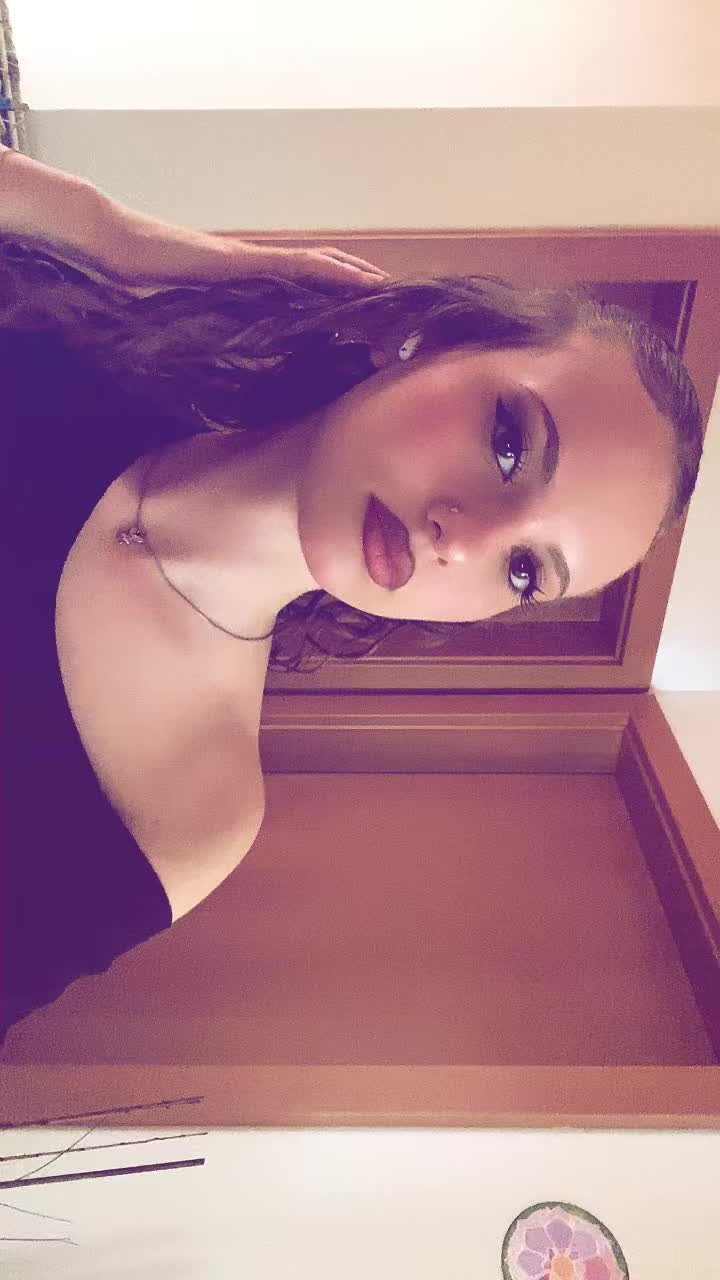 @Stella 🦋