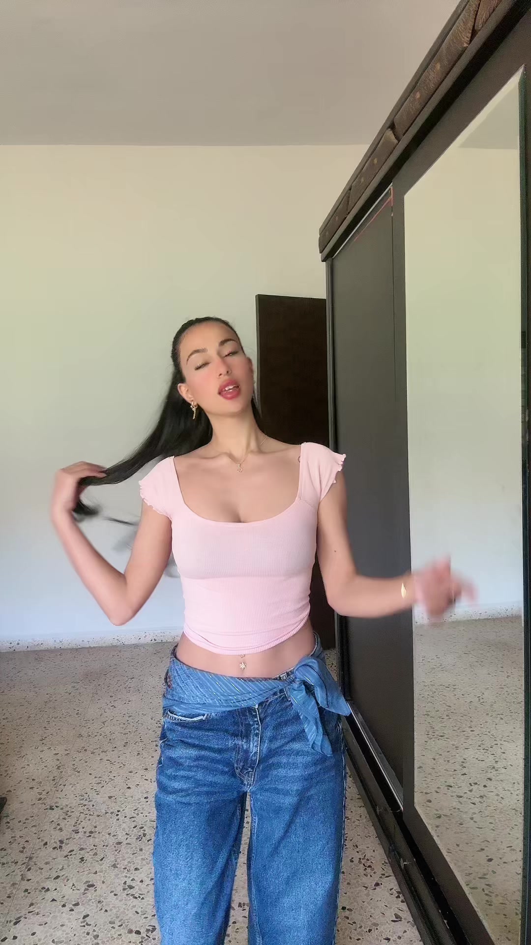 @Cynthia ikjian
