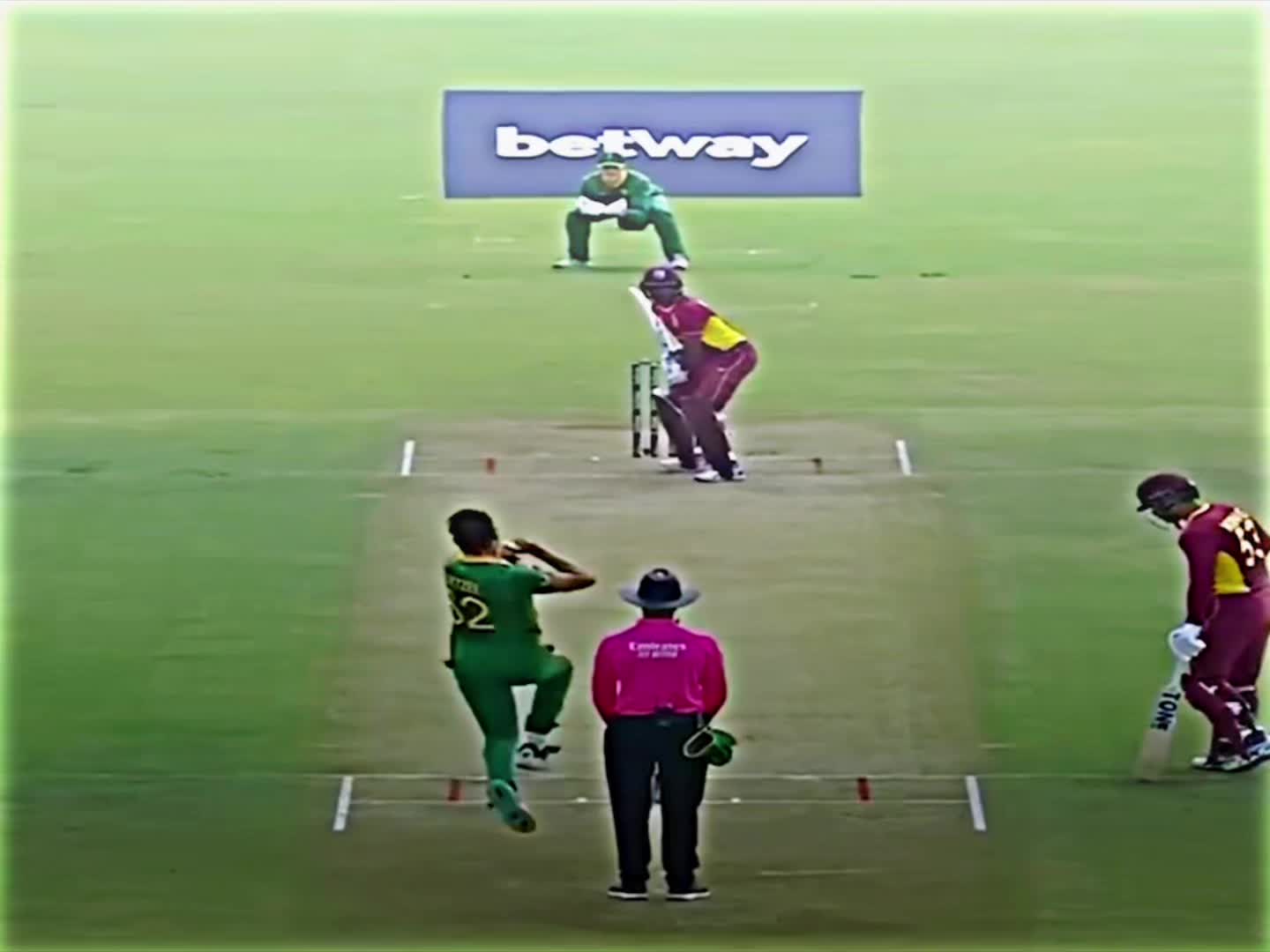 @Cricket 🎶🥰🎵