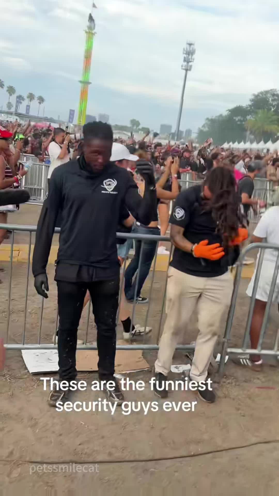 @Funnysmileus