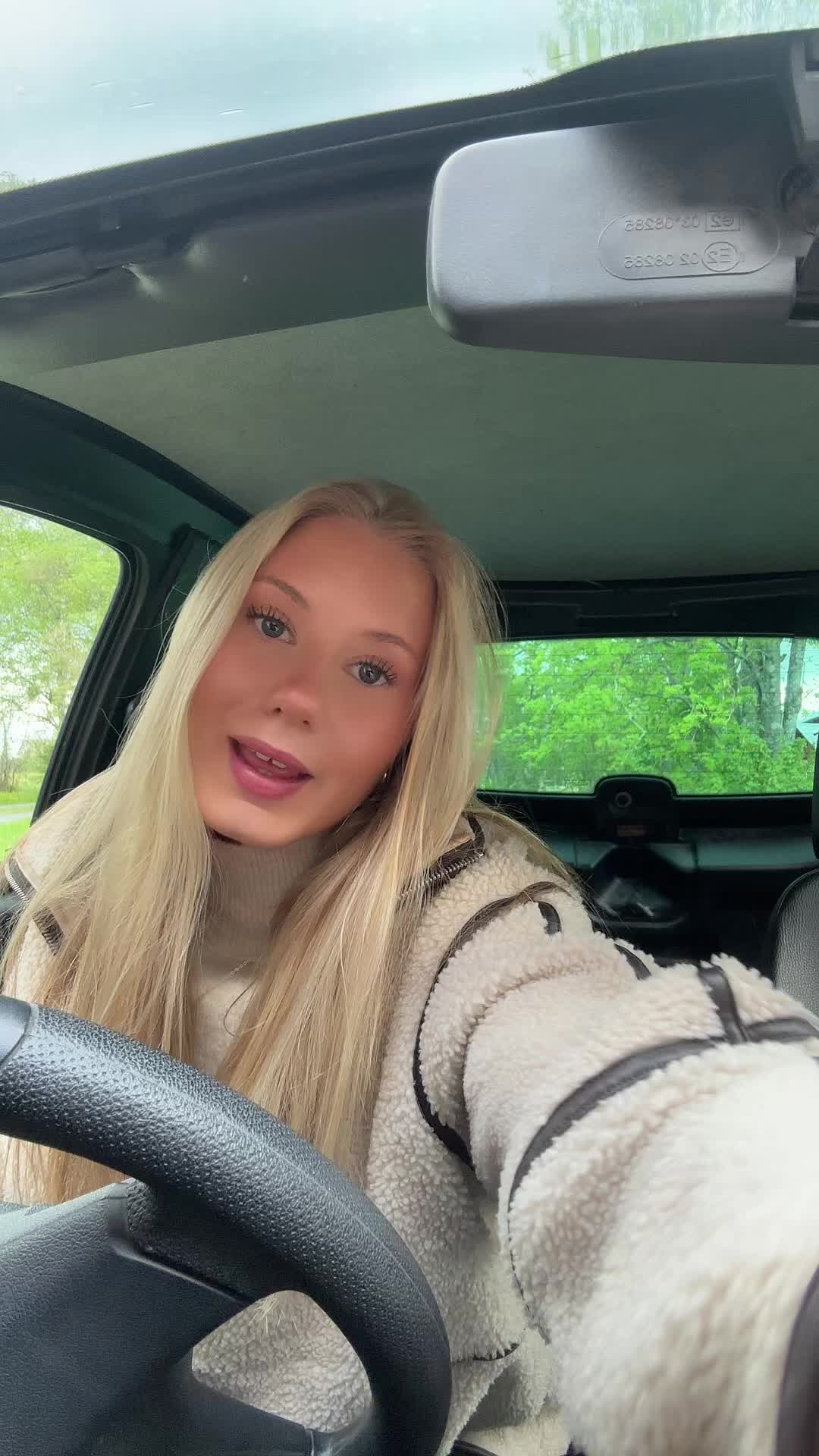 @Ella Carlson