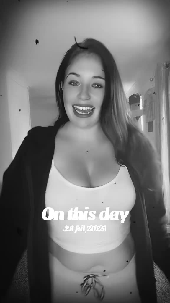 @Charl💜