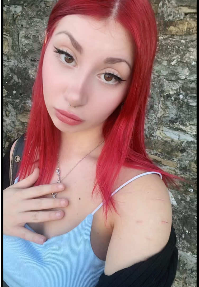 @Aυяσяα