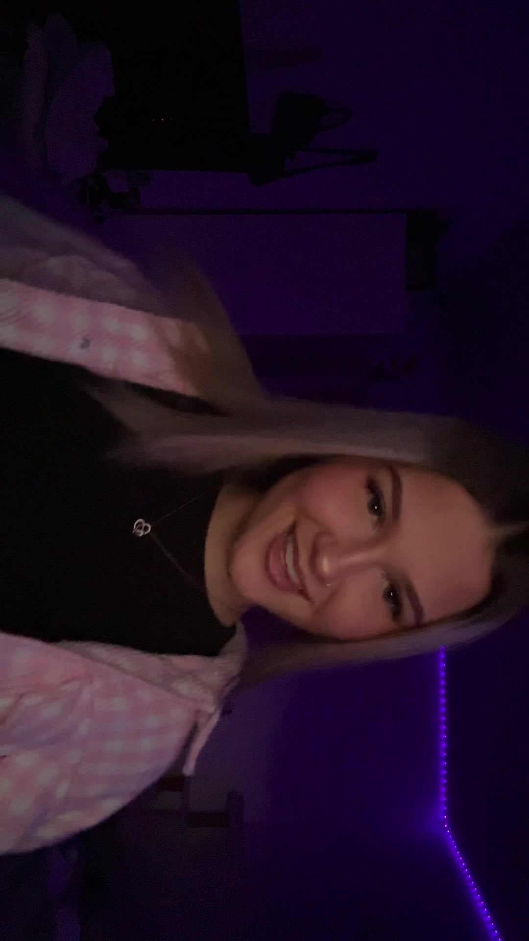 @✞