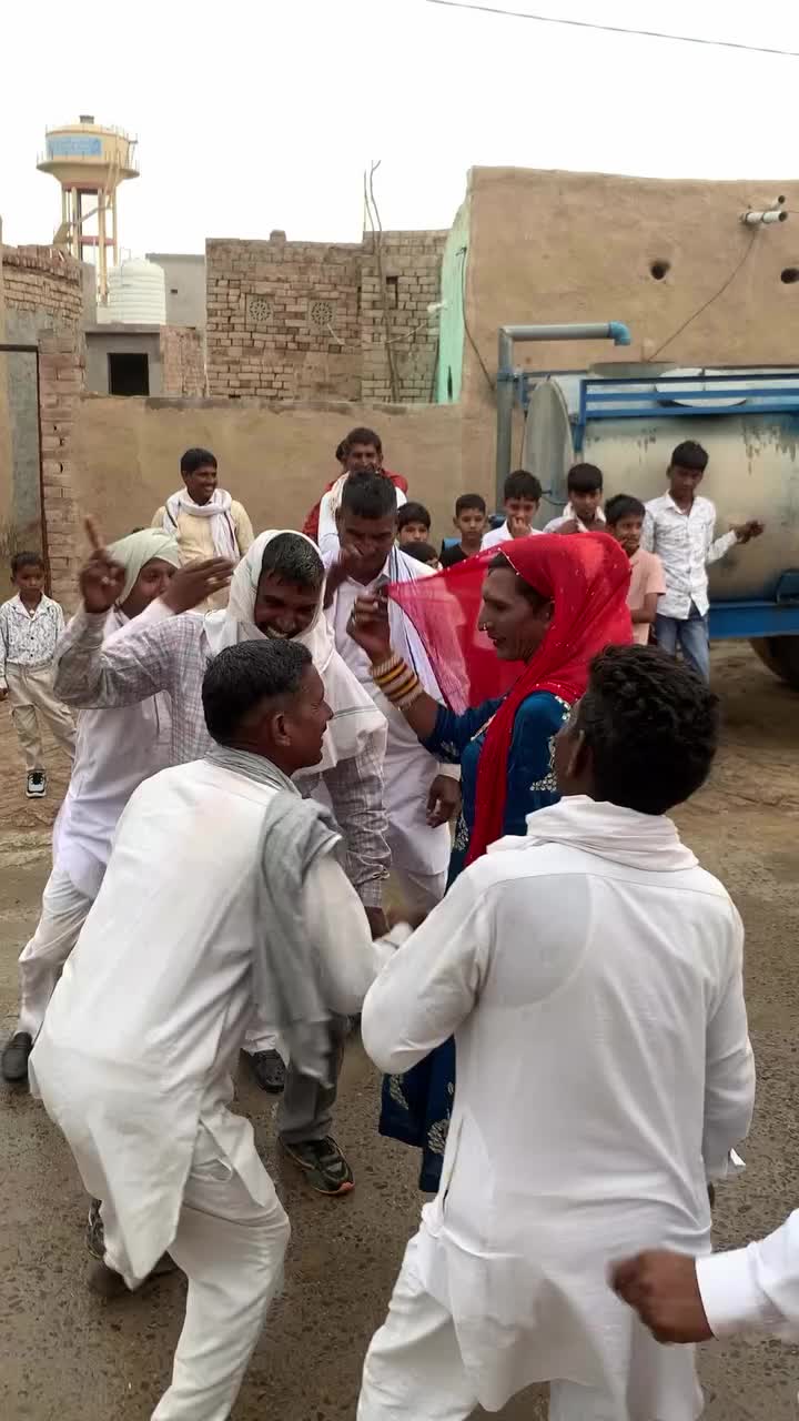 @Yeh Kali Kali ankhe 👀