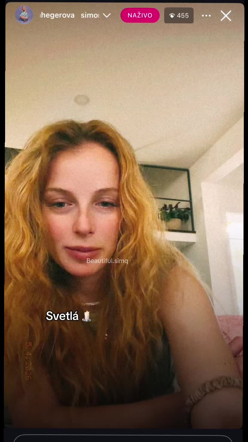 @𝒮𝒾𝓂𝒶.𝐹𝒶𝓃𝓅𝒶𝑔𝑒 🎀