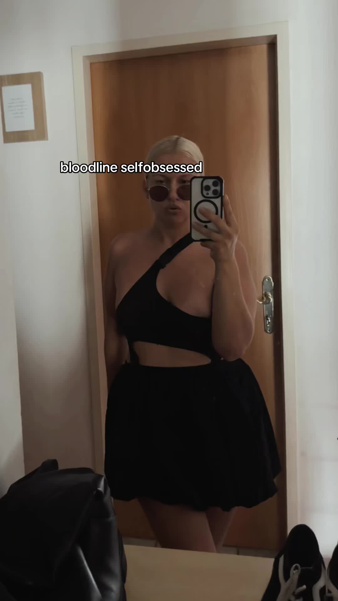 @blonde.aholic