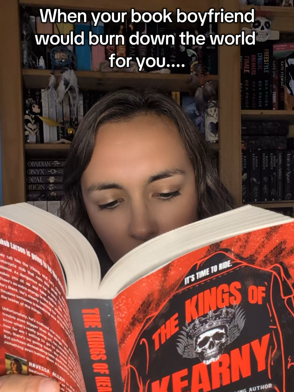 @Leila Kotori - Fantasy Author