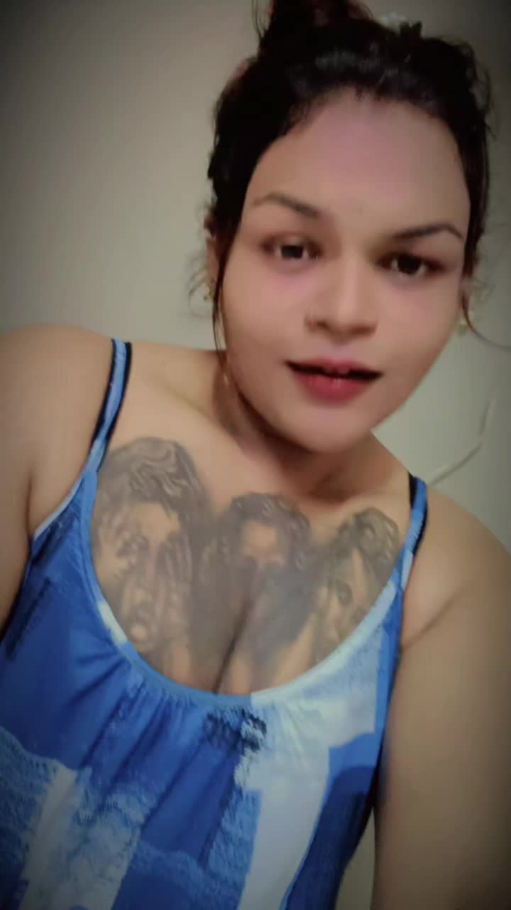 @AMEERSHA 🖤🫧