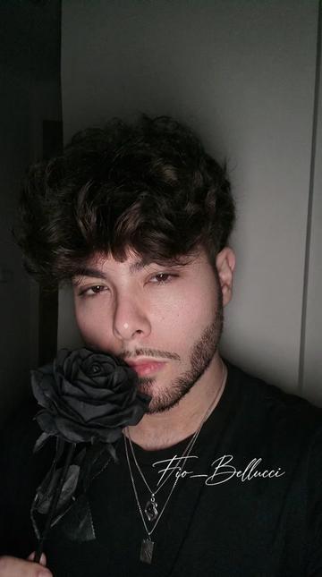 @⛧🕯️♱⚰️Fio Bellucci⚰️UGC