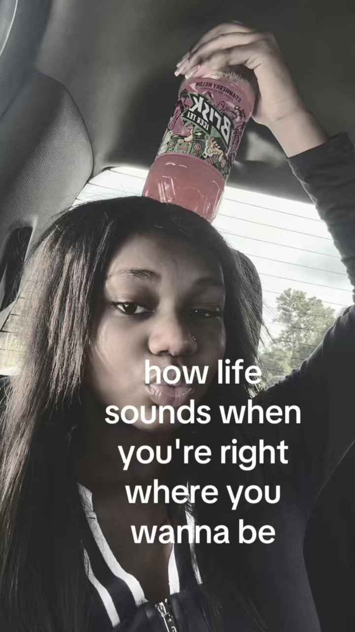 @rellogirl