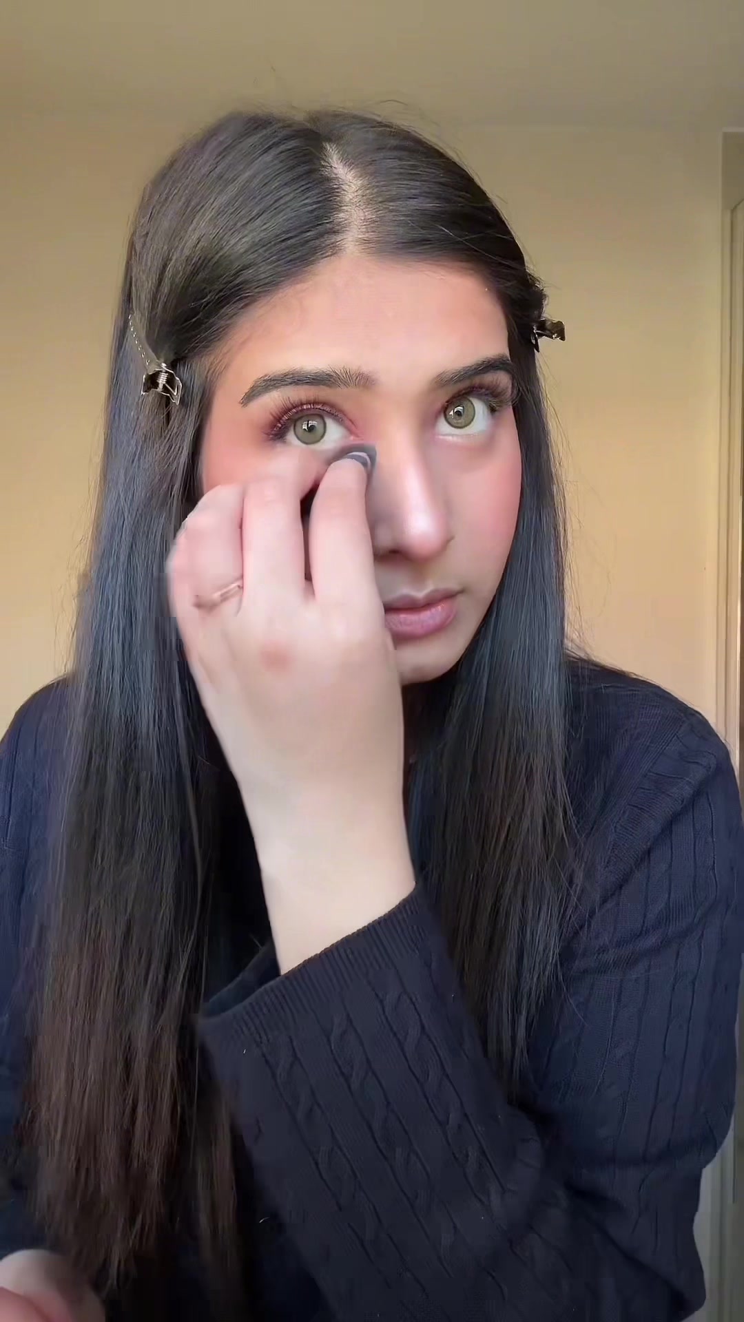 @looksbyrj