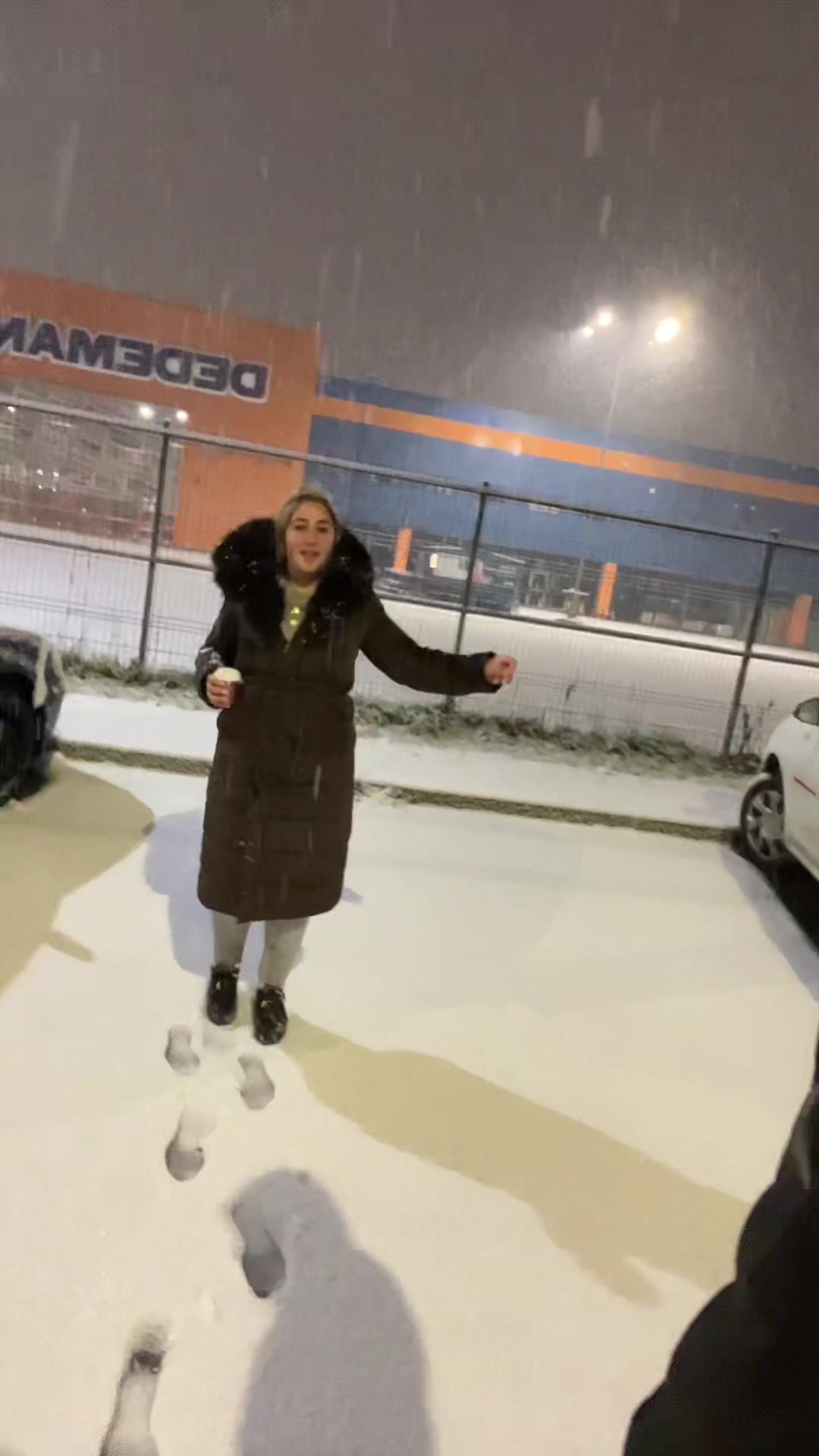 @karinazayra01